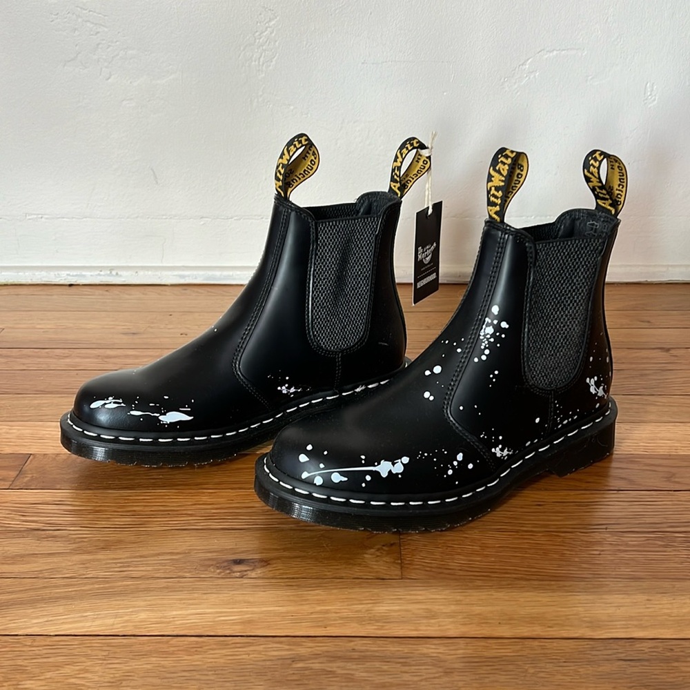Dr. Martens Neighborhood X 2976 Boot